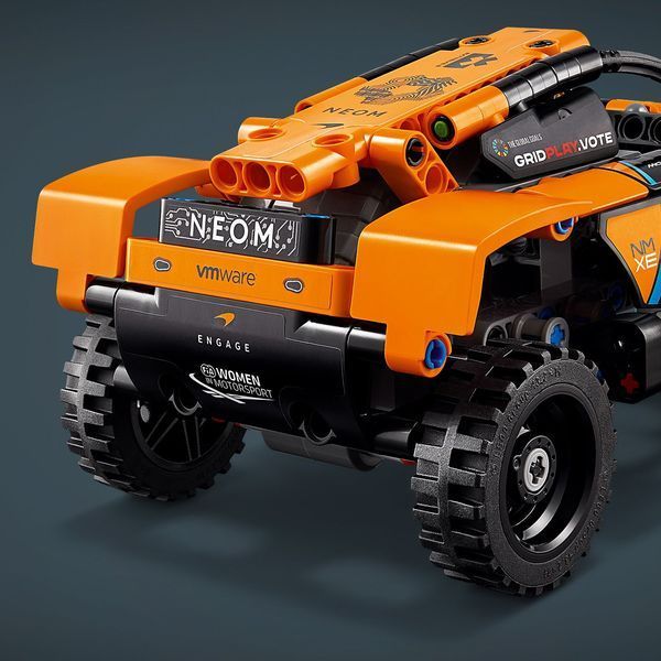 Конструктор LEGO Technic Автомобіль для перегонів NEOM McLaren Extreme E 252 деталі (42166) 42166 фото