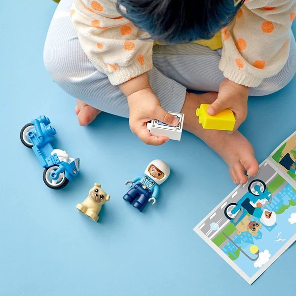 Конструктор LEGO DUPLO Rescue Поліцейський мотоцикл 5 деталей (10967) 10967 фото