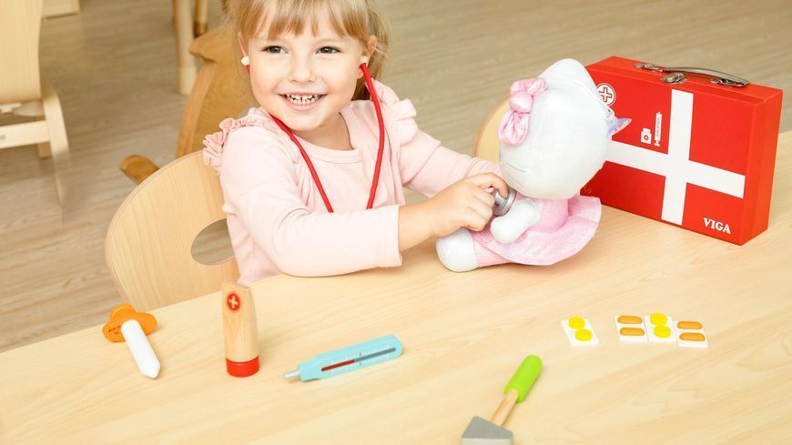 Set de jocuri din lemn Viga Toys Valisa doctorului (50530) 50530 fotografie
